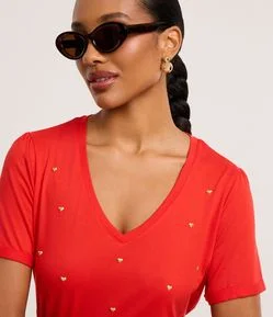 Blusa em Viscose com Decote V e Corações Metalizados
