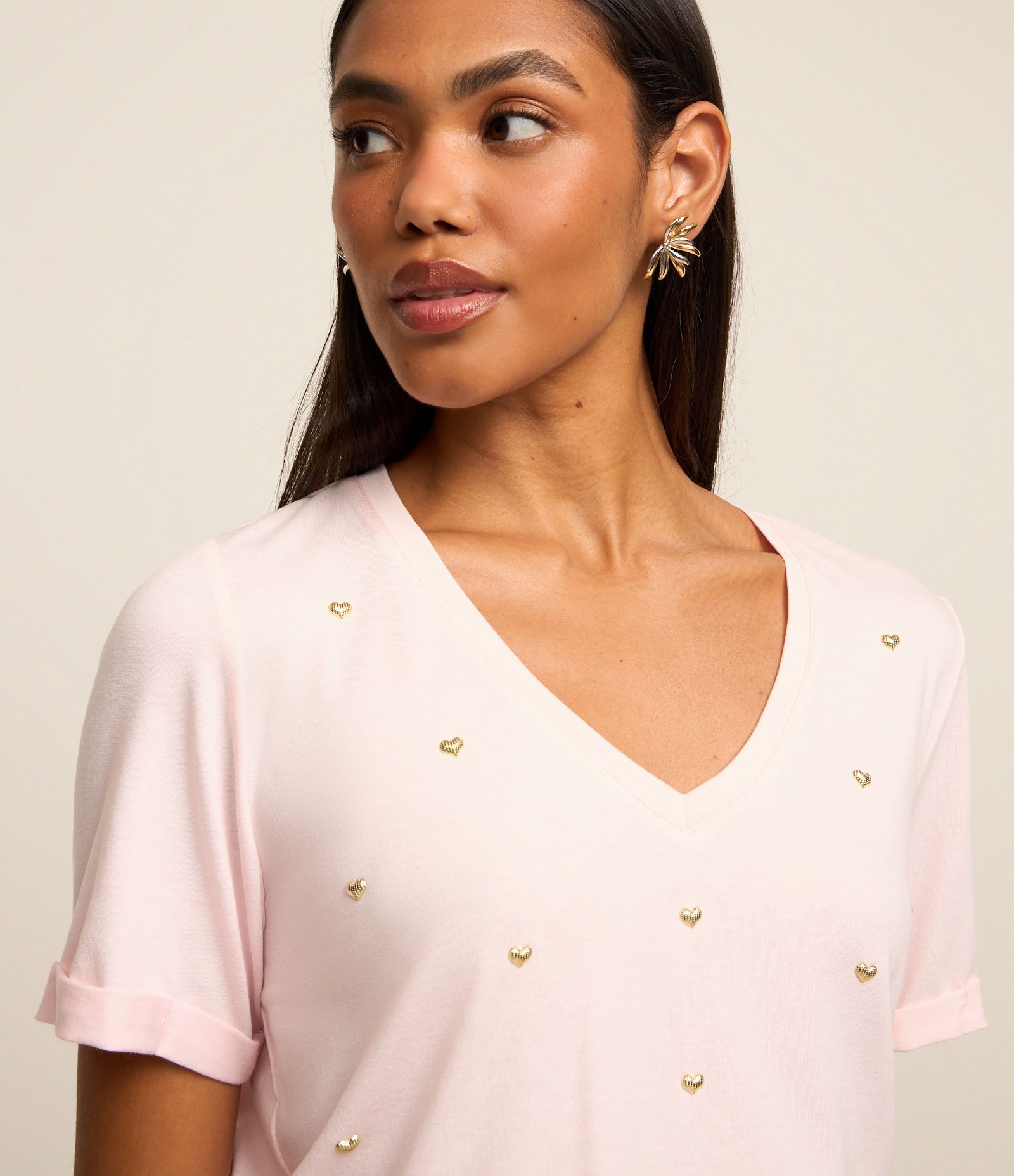 Blusa em Viscose com Decote V e Corações Metalizados Rosa Claro 3
