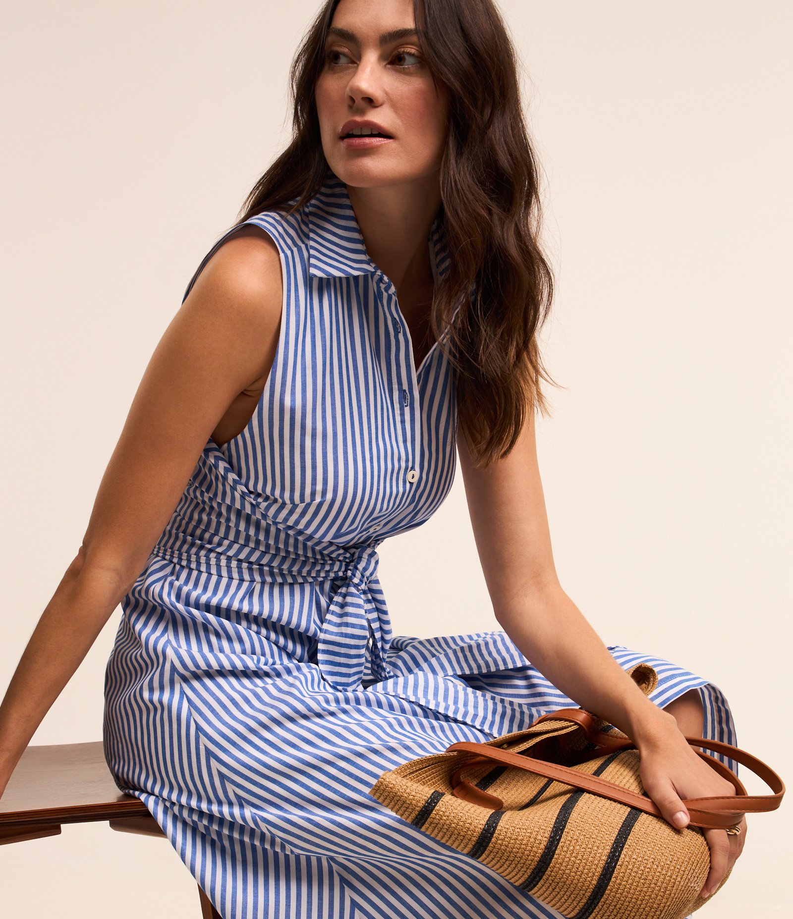 Vestido Chemise Midi em Tricoline com Amarração e Estampa Listras Azul/ Branco 5