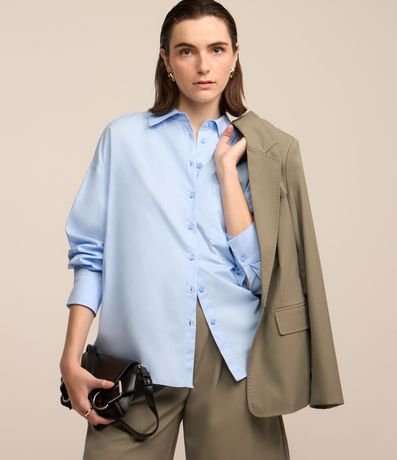 Camisa em Tricoline Alongada com Bolso no Peito Camisa em Tricoline Alongada com Bolso no Peito