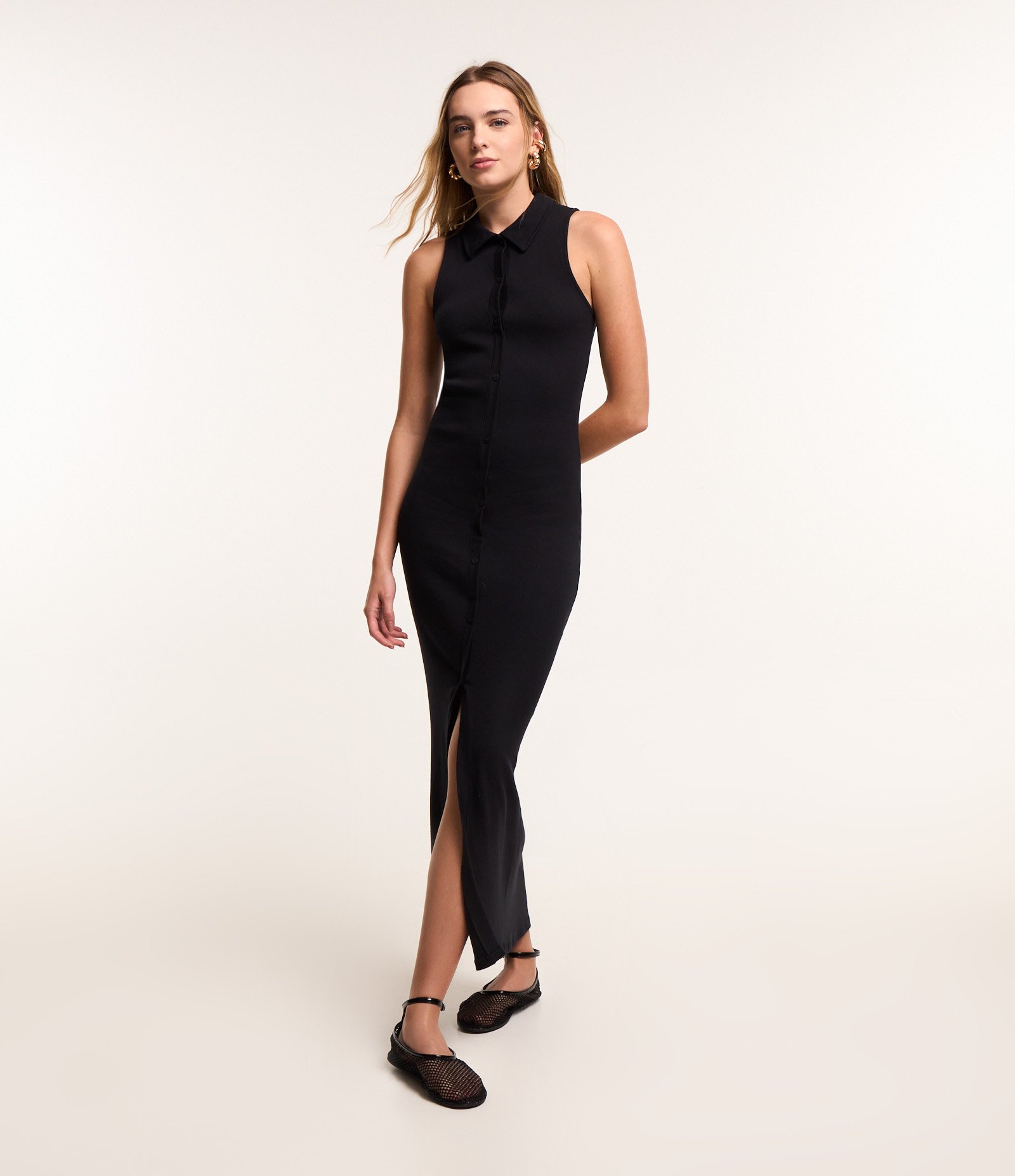 Vestido New Midi em Ribana com Botões e Fenda Frontal Preto 1
