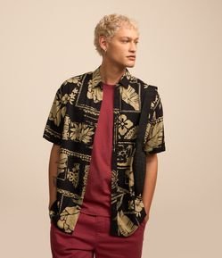 Camisa Relaxed em Viscose com Estampa Floral