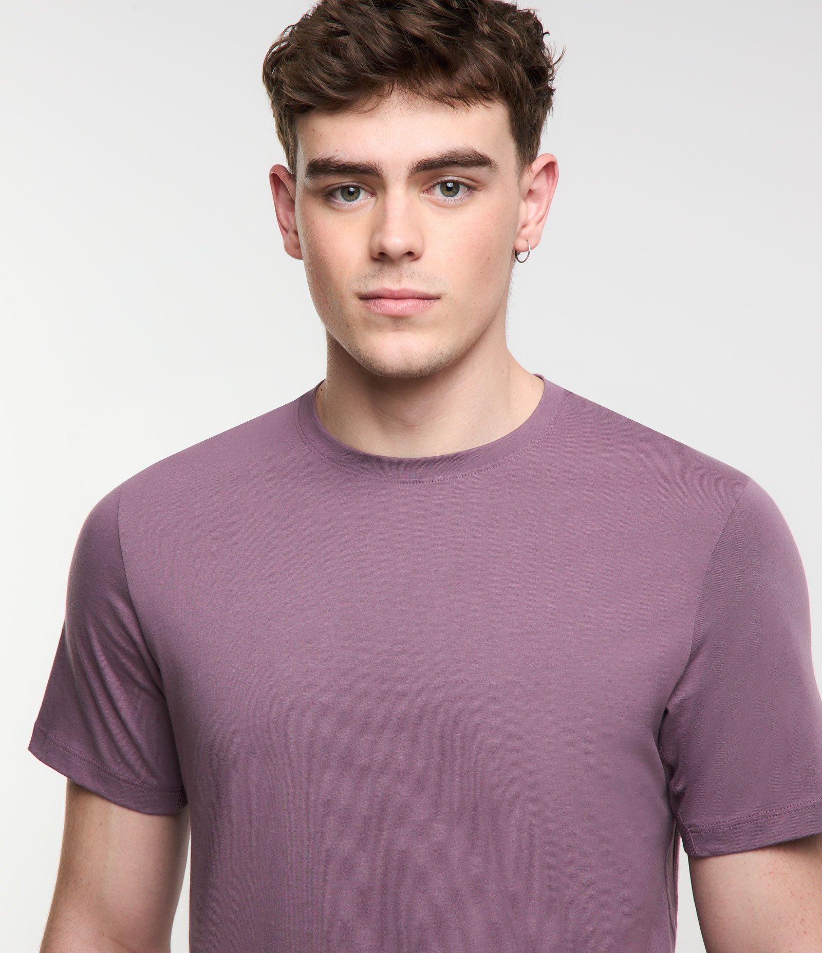 Camiseta Esportiva em Algodão Peruano e Manga Curta Lilás 4
