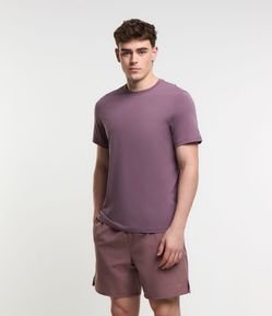 Camiseta Esportiva em Algodão Peruano e Manga Curta