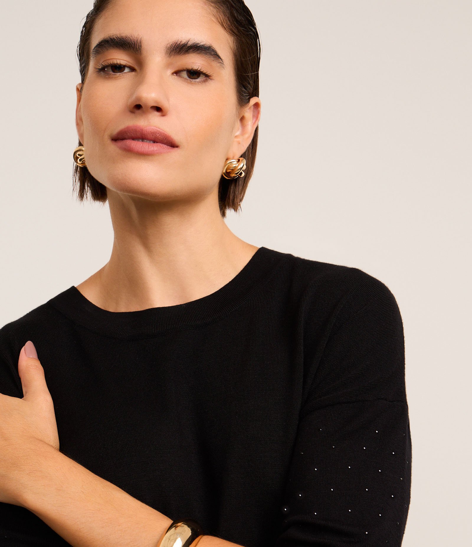 Blusa em Tricô com Brilhos de Strass na Manga Preto 3