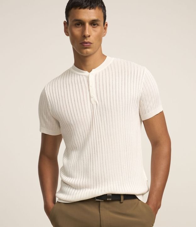 Camiseta Polo Canelada com Gola Padre