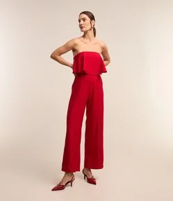 Macacão Tomara que Caia Alfaiatada com Babado Sobreposto