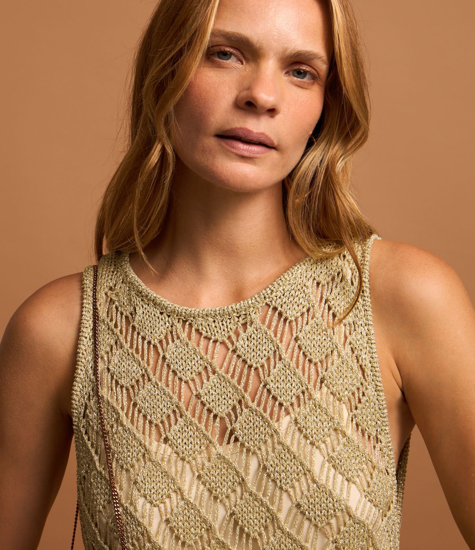 Vestido Midi em Tricô com Detalhes Texturizados Bege 4