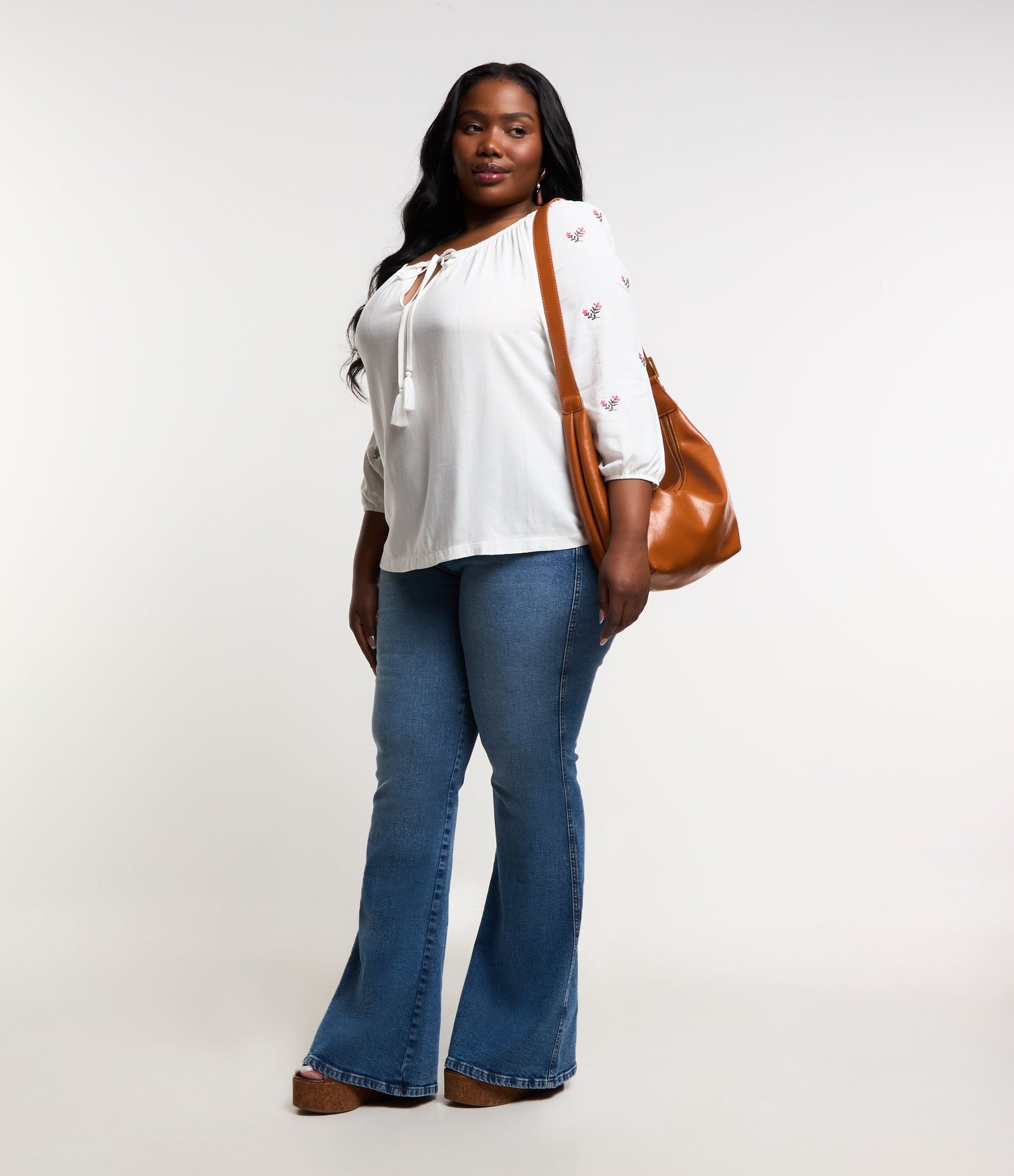 Calça Flare em Jeans com Elastano Cintura Média Curve & Plus Size Azul 1