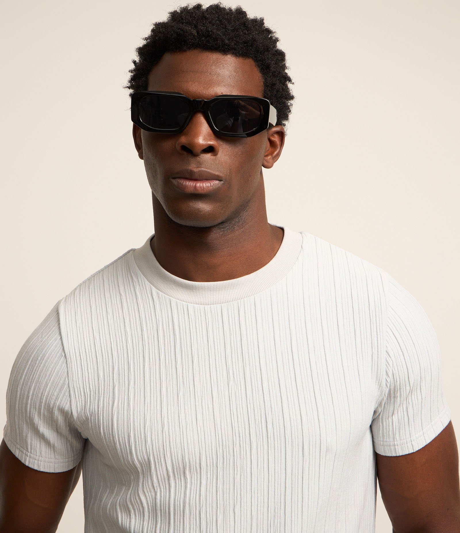 Camiseta Muscle com Textura de Listras Cinza 5