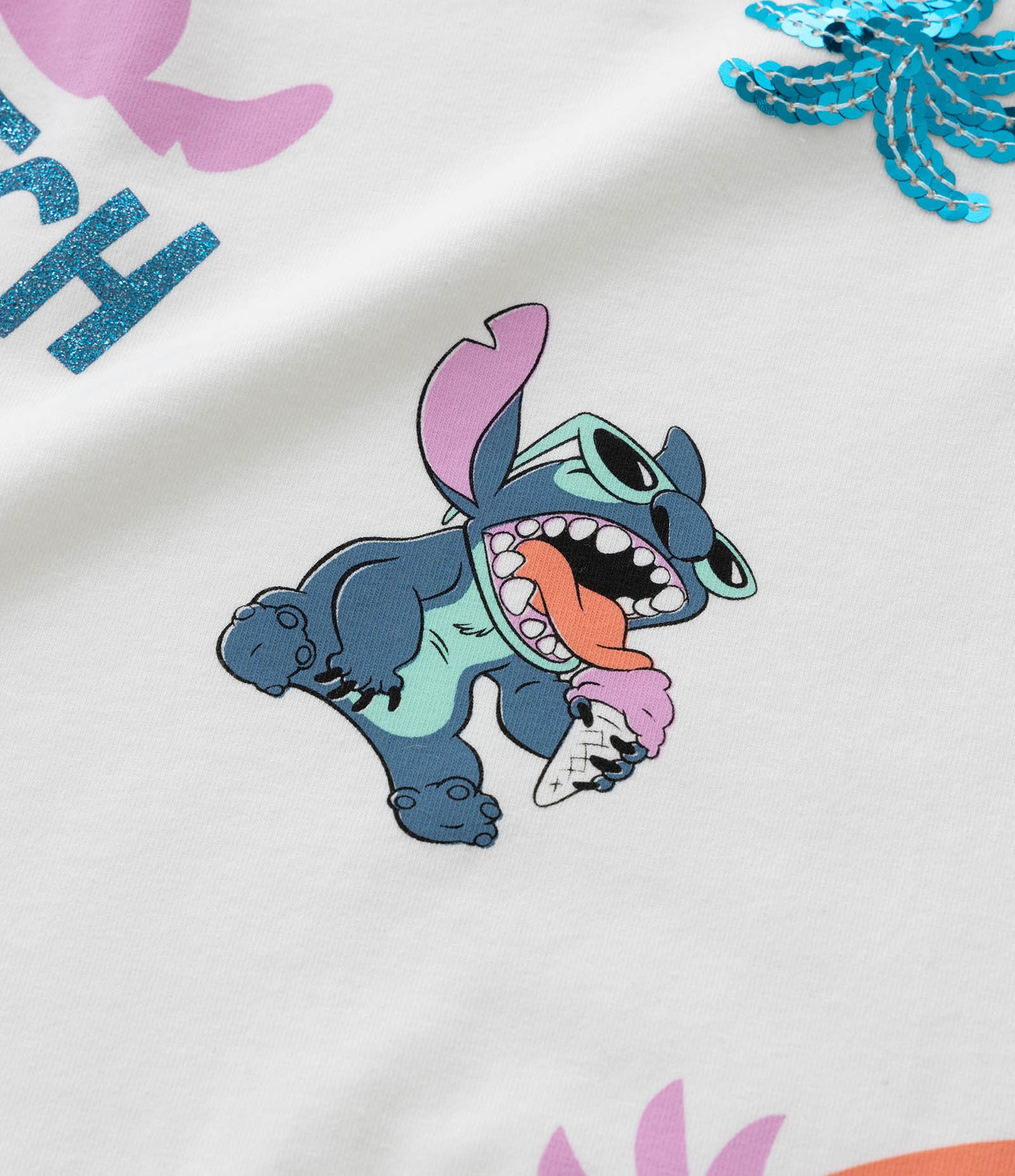 Camiseta Infantil com Estampa do Stitch Tomando Sorvete - Tam 5 a 14 Anos Branco Neve 4