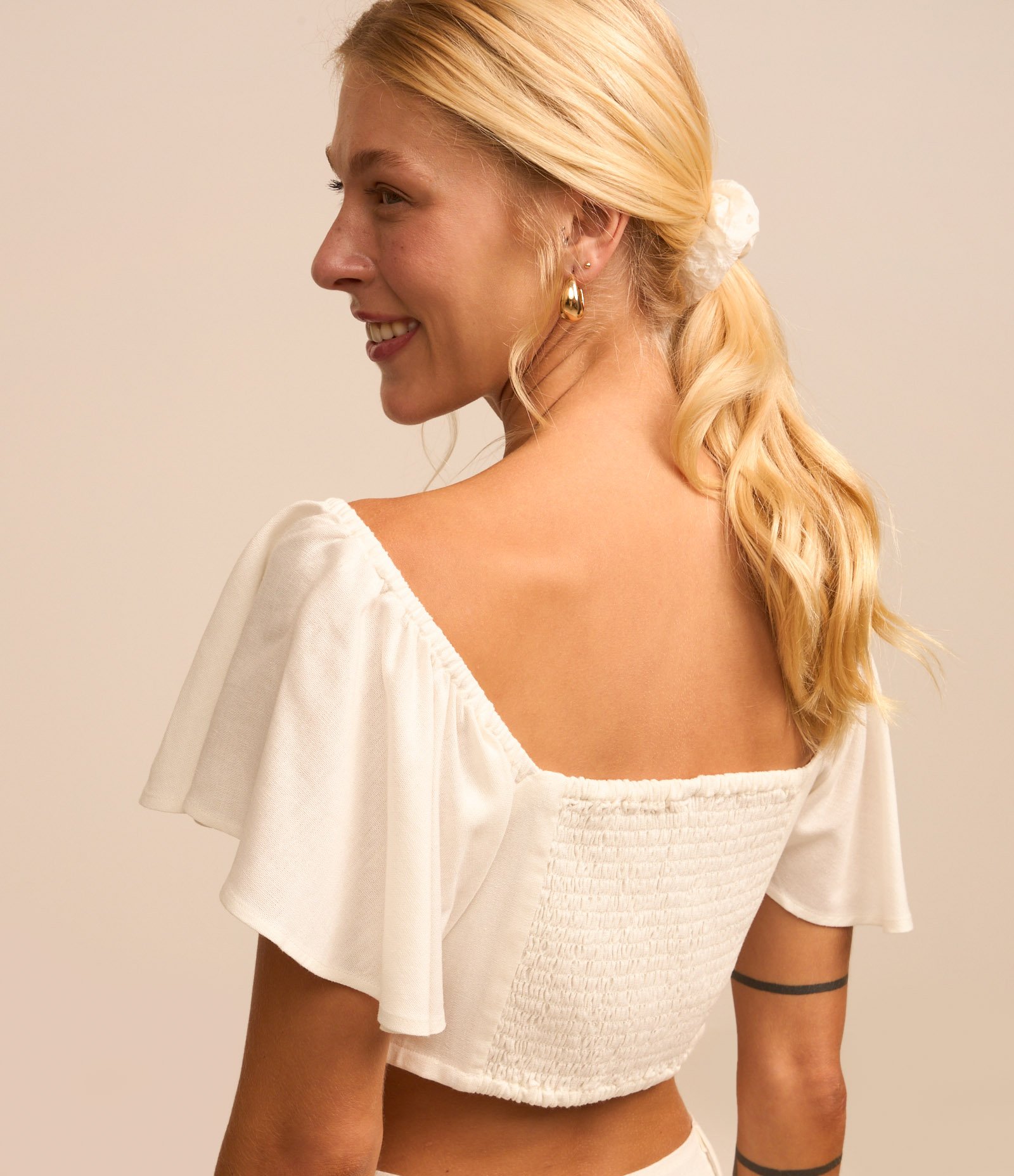 Blusa Curta em Viscose e Linho com Babados nas Mangas Branco 4