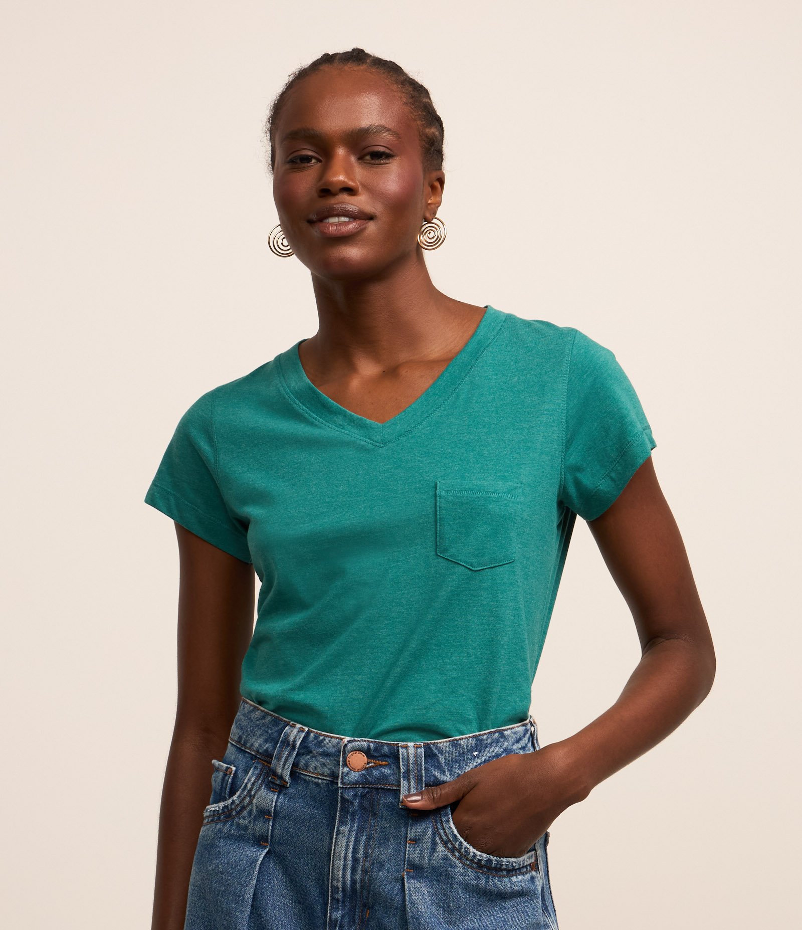 Blusa Básica em Algodão com Bolsinho Frontal Verde 1