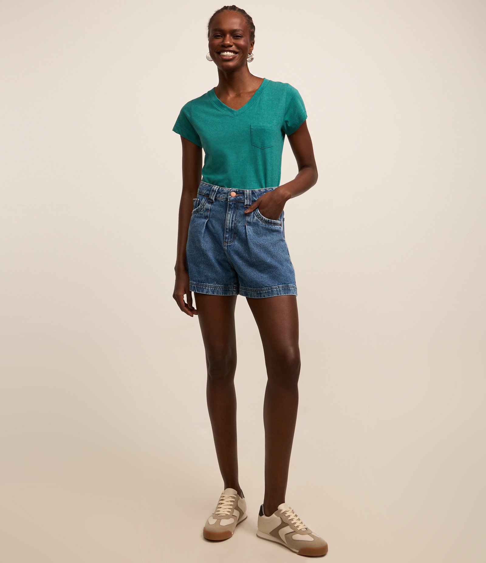 Blusa Básica em Algodão com Bolsinho Frontal Verde 2