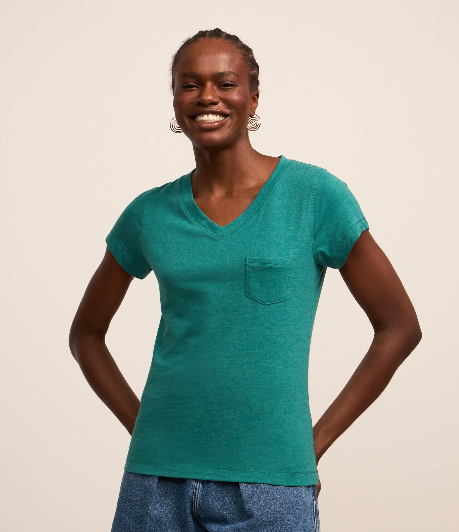 Blusa Básica em Algodão com Bolsinho Frontal Verde 4