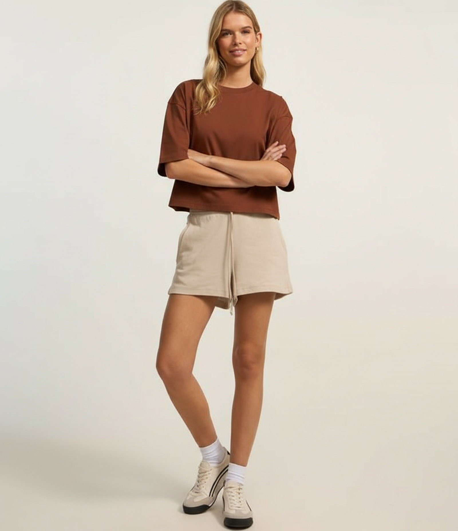 Camiseta Cropped Oversized em Algodão Peruano Marrom Telha 4