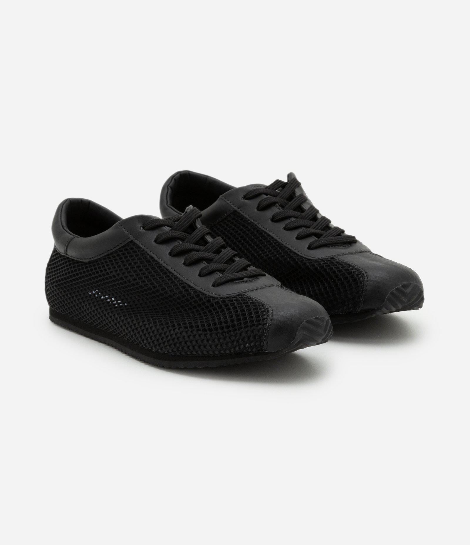 Tênis Jogging em Material Sintético com Textura de Tela Preto 2