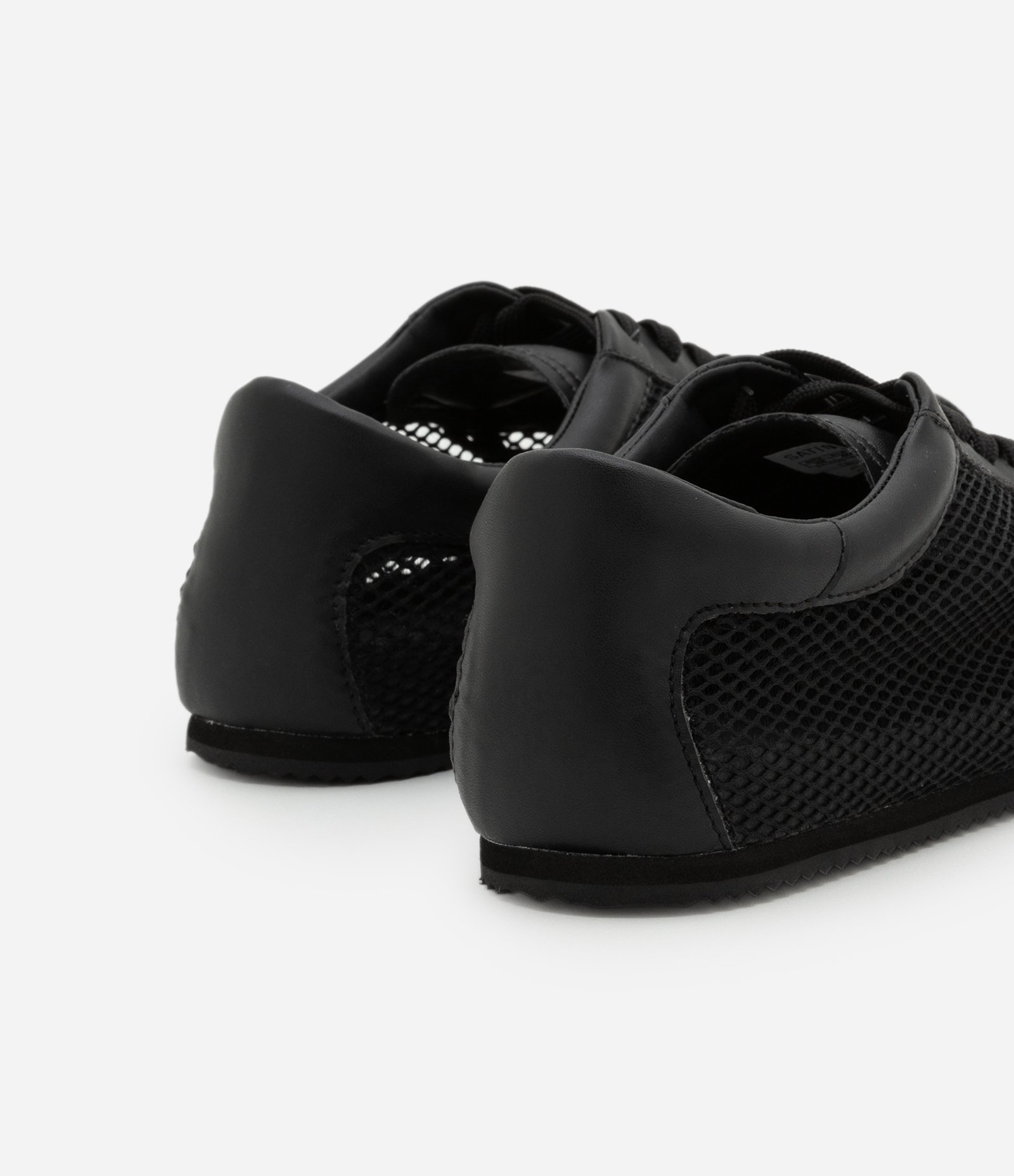 Tênis Jogging em Material Sintético com Textura de Tela Preto 3