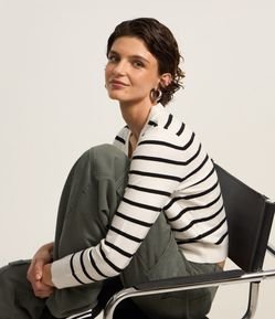 Cardigan Curto em Tricô Listrado com Botões