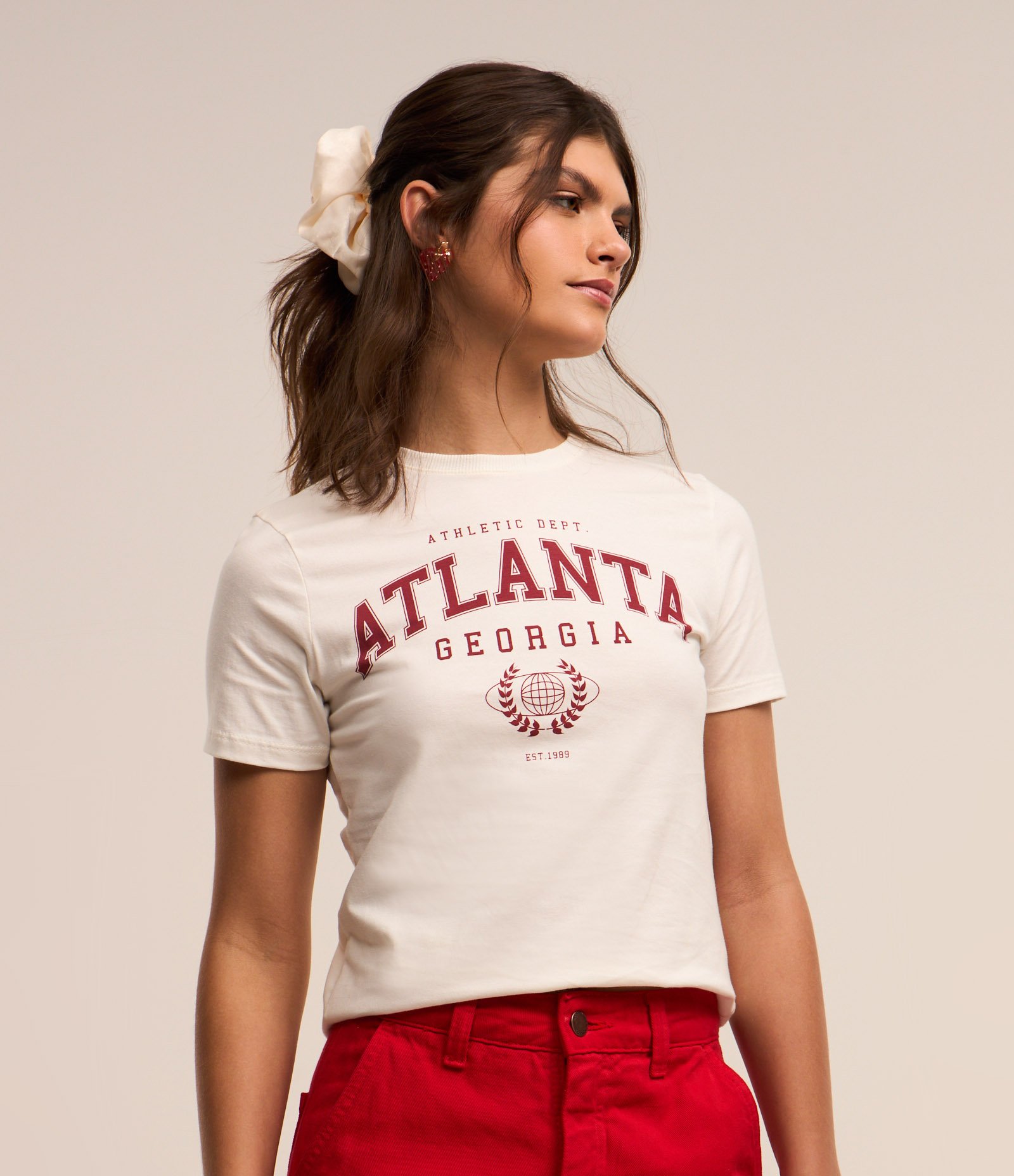 Camiseta Alongada em Algodão com Estampa College Atlanta Branco 1