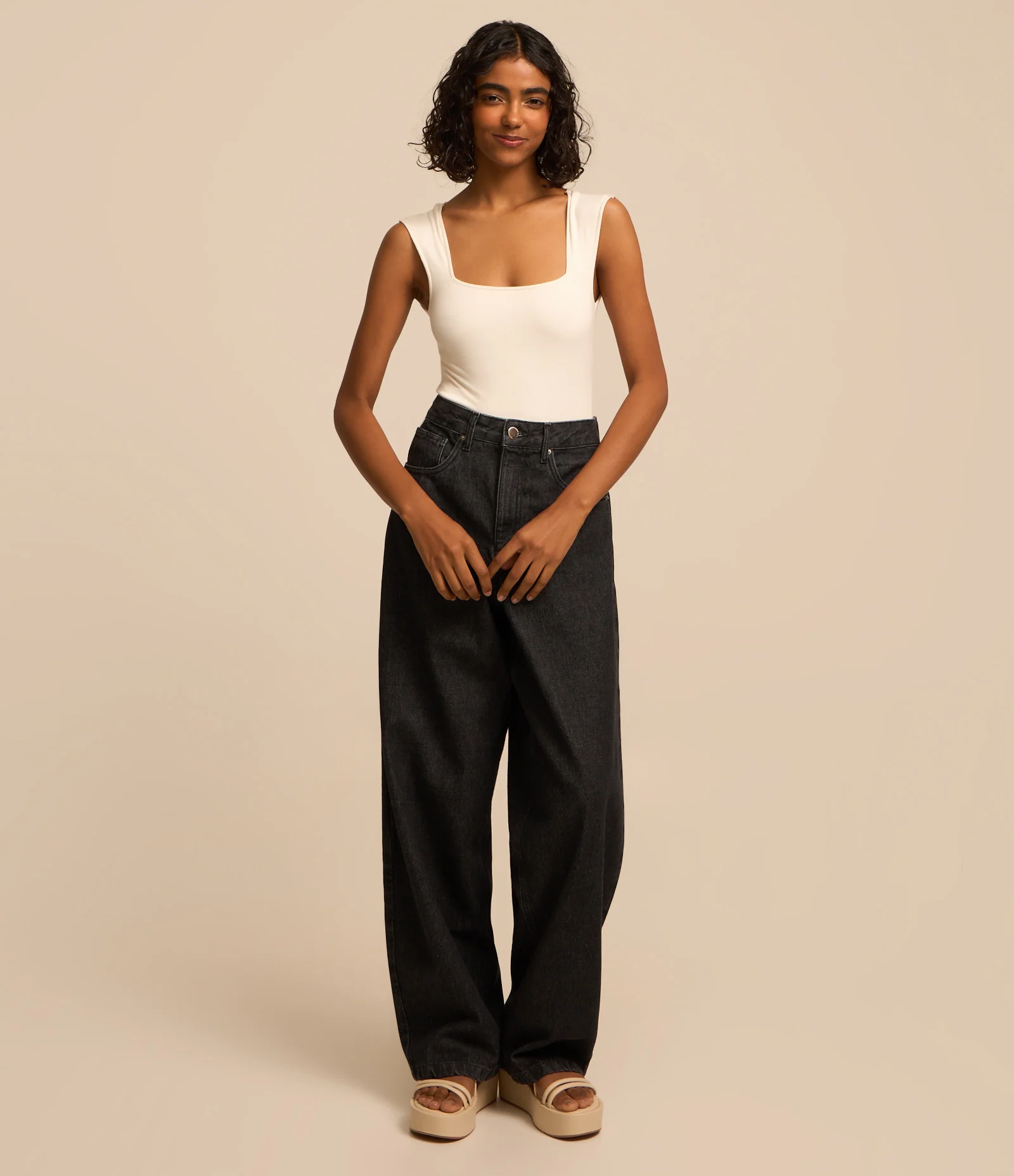 Body em Crepe com Decote Quadrado Branco 2