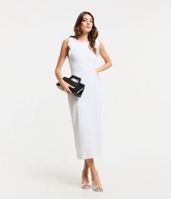 Vestido Longo em Ribana com Babados nos Ombros e Tiras em X nas Costas