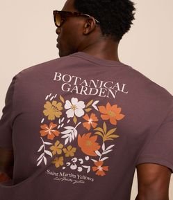 Camiseta Comfort em Algodão com Estampa Flores