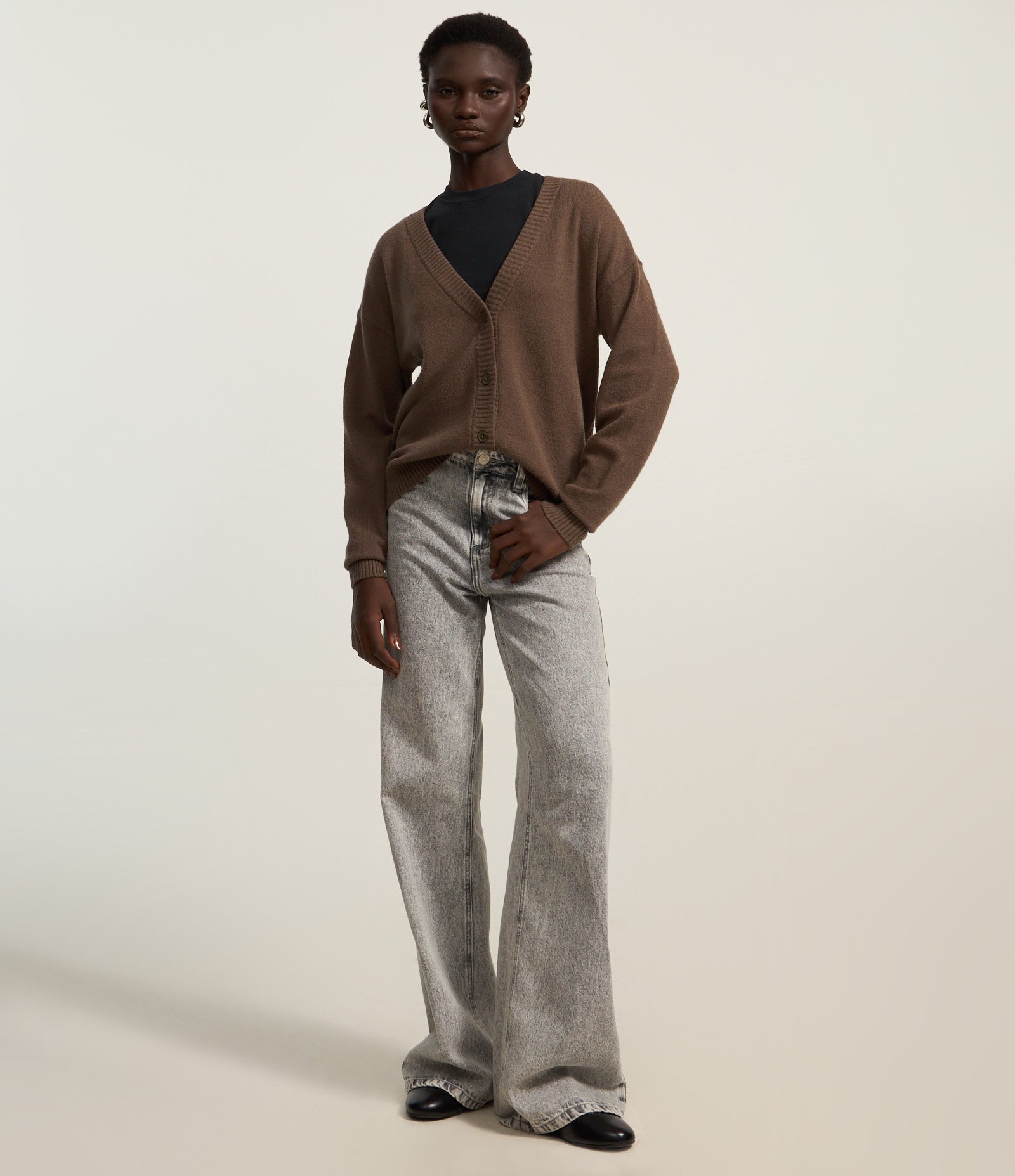 Cardigan Curto em Tricô com Botões 2