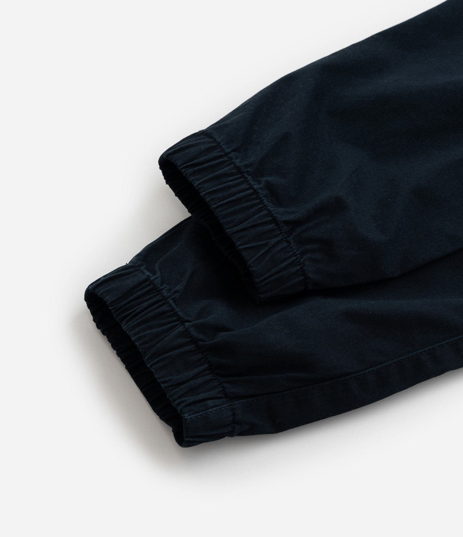 Calça Jogger Infantil com Bolsos Cargo - Tam 5 a 14 anos Preto 4