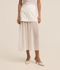 Saia Midi em Crepe com Zíper Lateral e Sobreposição