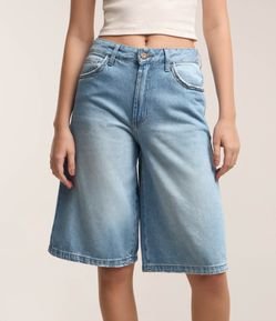 Bermuda Jorts Baggy em Jeans com Lavagem Destroyer