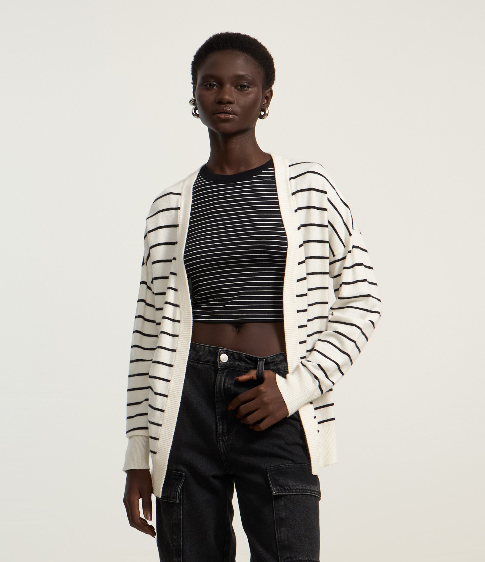 Cardigan Básico Overtop em Tricô com Listras Branco 1
