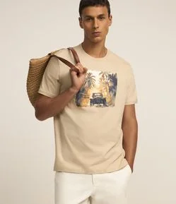 Camiseta Comfort em Algodão com Estampa Car and Adventure