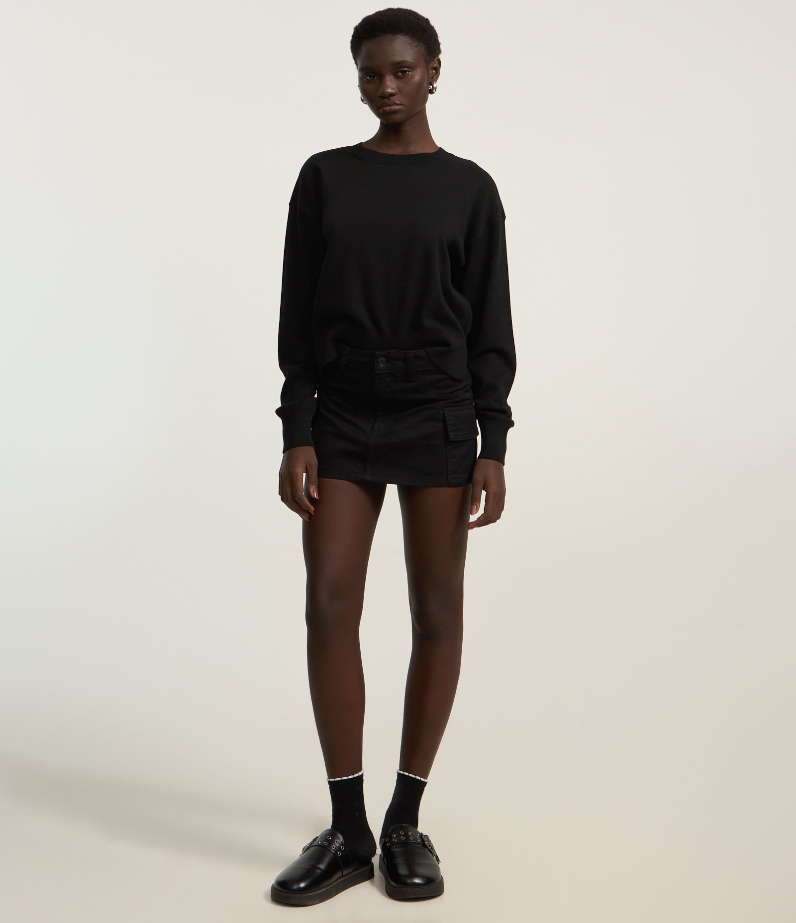 Suéter Boxy em Tricô com Gola Redonda Preto 2