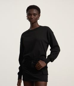 Suéter Boxy em Tricô com Gola Redonda