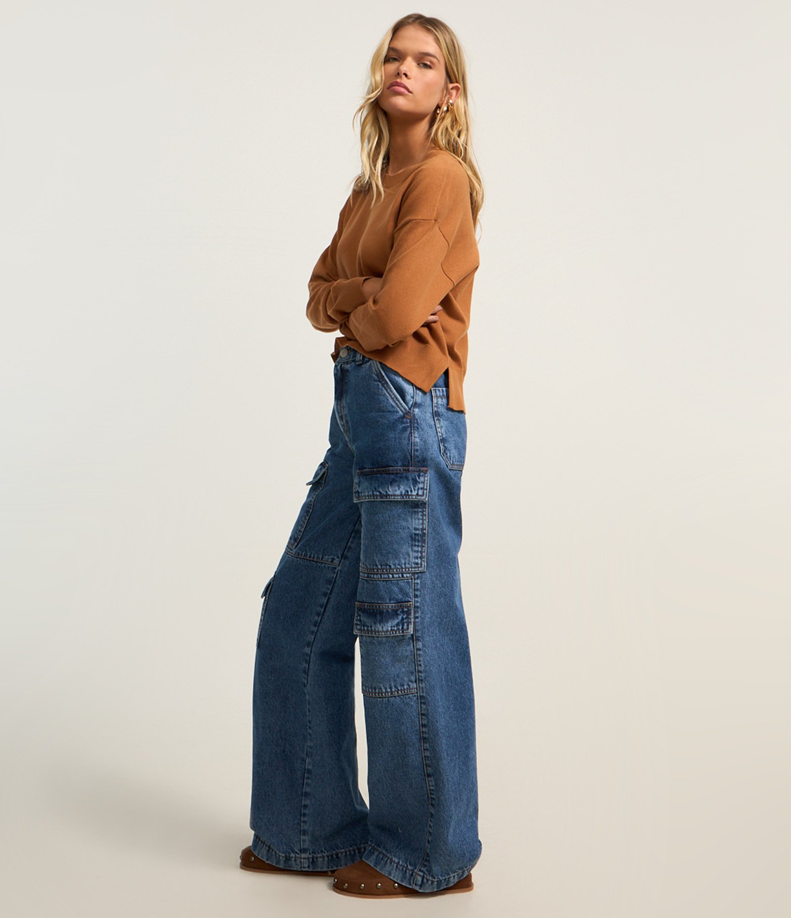 Suéter Boxy em Tricô com Gola Redonda Marrom 2