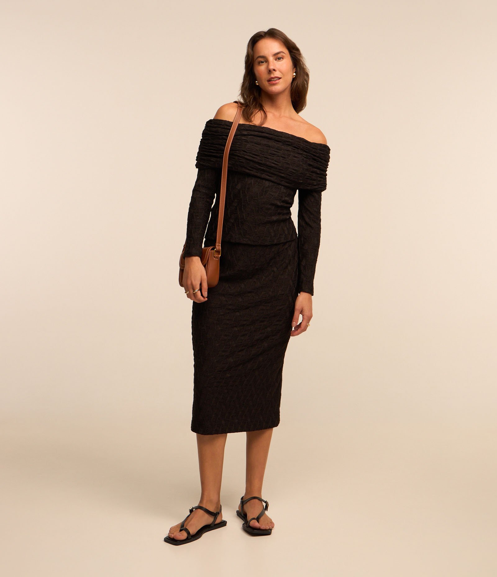 Blusa Ombro a Ombro Ajustada em Tecido Texturizado 2