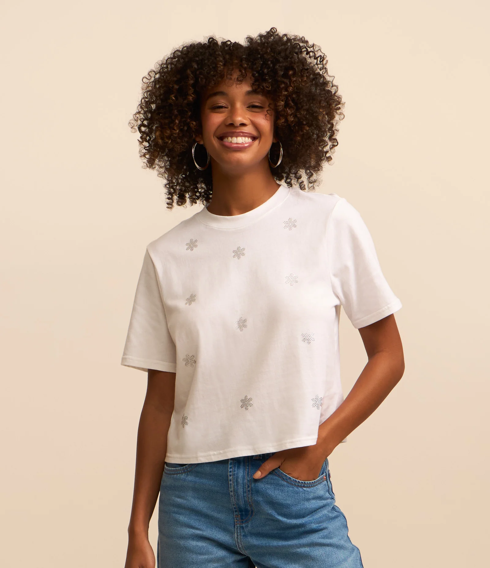 Blusa em Algodão com Flor em Brilhos Aplicados Branco 1