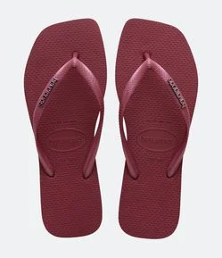 Chinelo Havaianas Slim Square em Bico Quadrado e Tiras Brilhosas