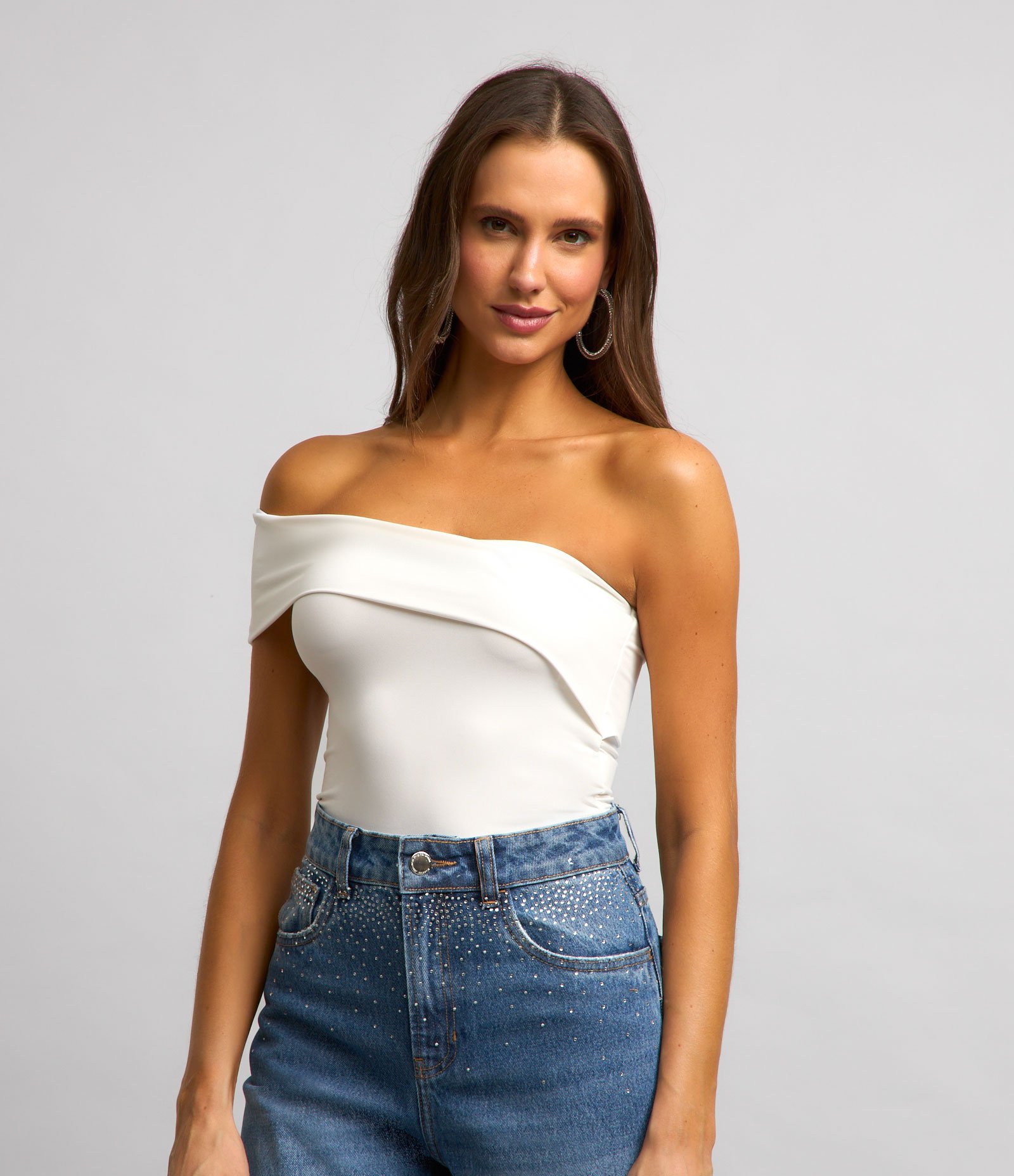 Blusa Curta em jersey com Um Ombro Só e Pala Dobrada Branco 2
