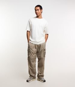 Calça Paper Touch Vira Bermuda com Puxador na Barra