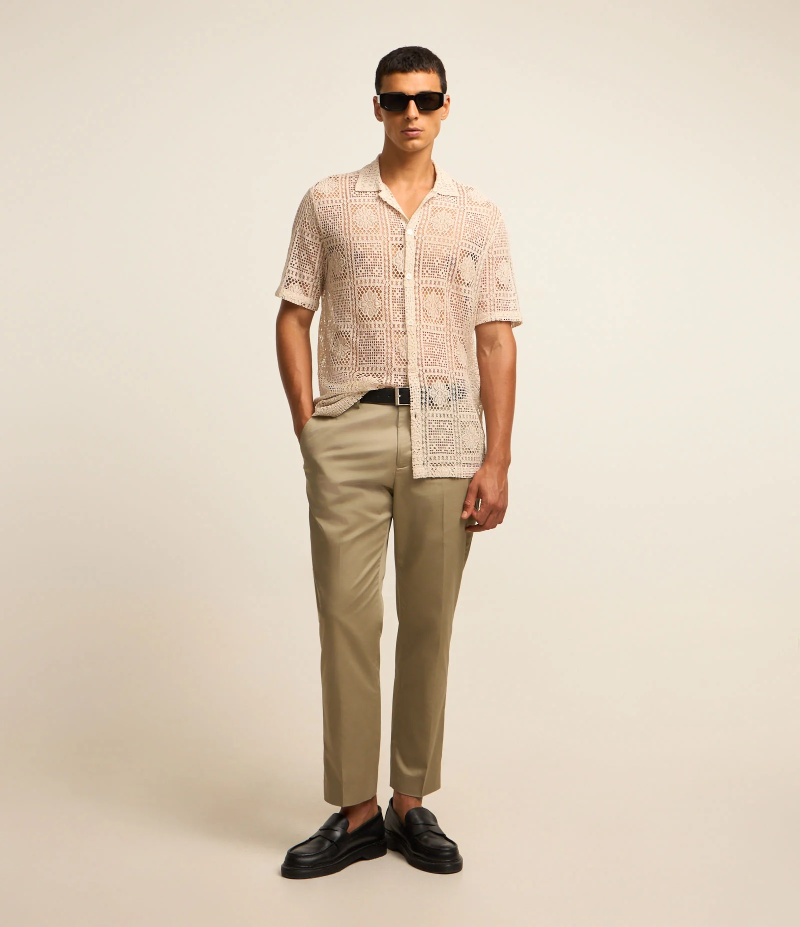 Camisa Regular com Textura de Renda Bege 2