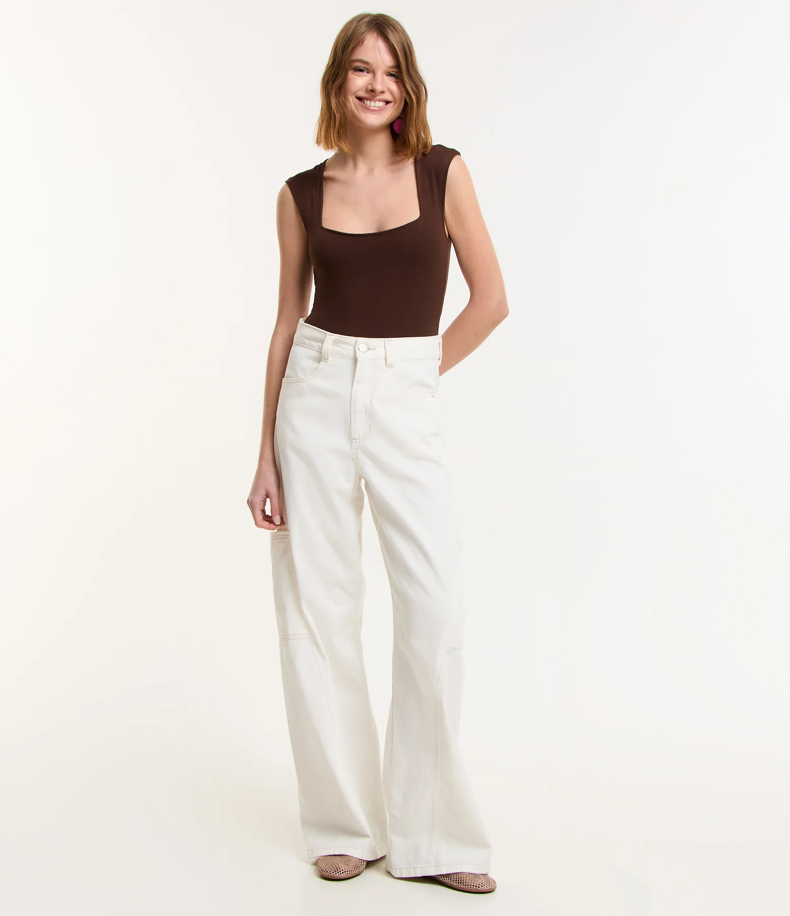 Body em Crepe com Decote Quadrado Marrom 2