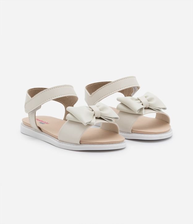 Cor: Off White | Tamanho: 21