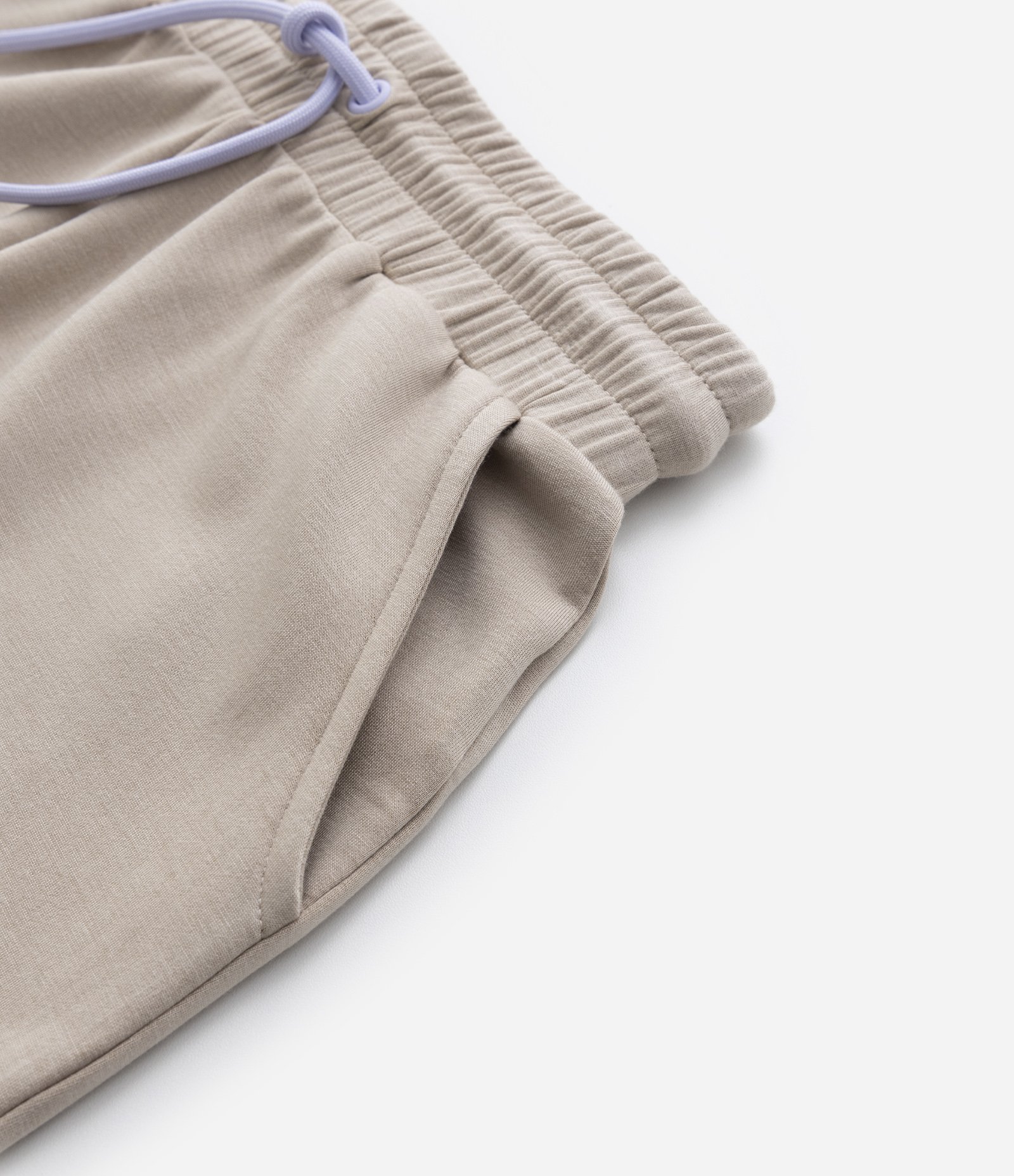 Short em Microfibra com Cós Elástico e Cordinha - Tam 5 a 14 Anos Marrom Claro 4