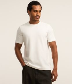 Camiseta Básica em Algodão com Textura