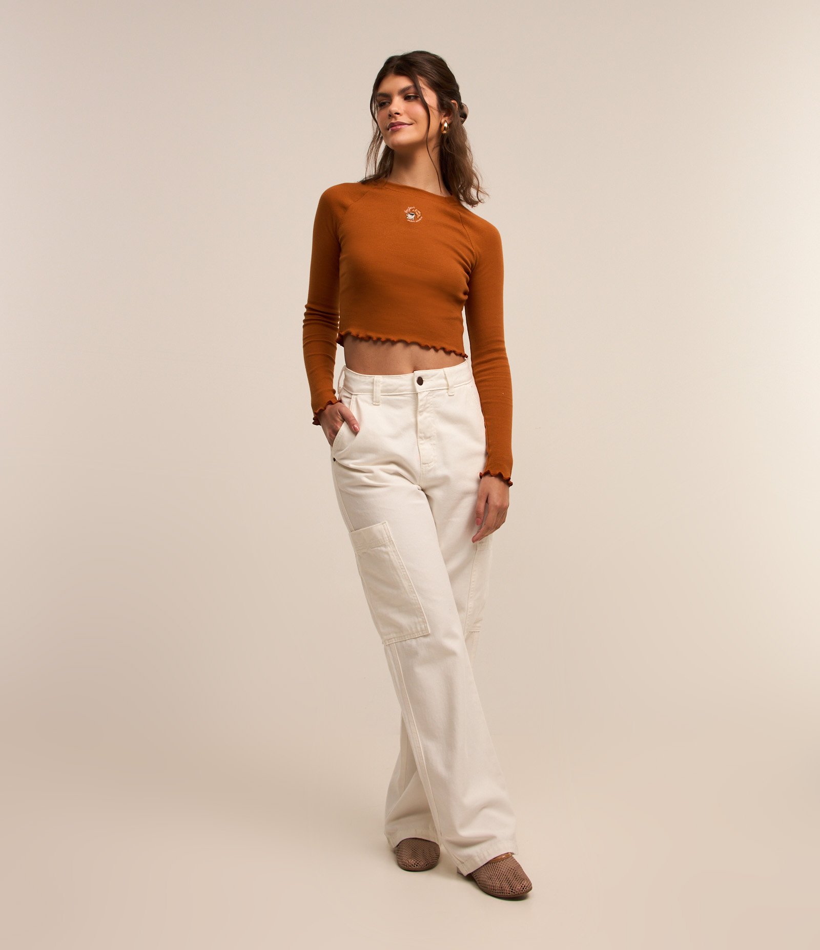 Calça Wide Leg em Sarja com Bolso Cargo sem Lapela Off White 1