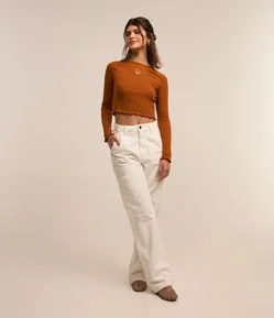 Calça Wide Leg em Sarja com Bolso Cargo sem Lapela