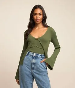 Cardigan em Viscose com Fechamento no Decote