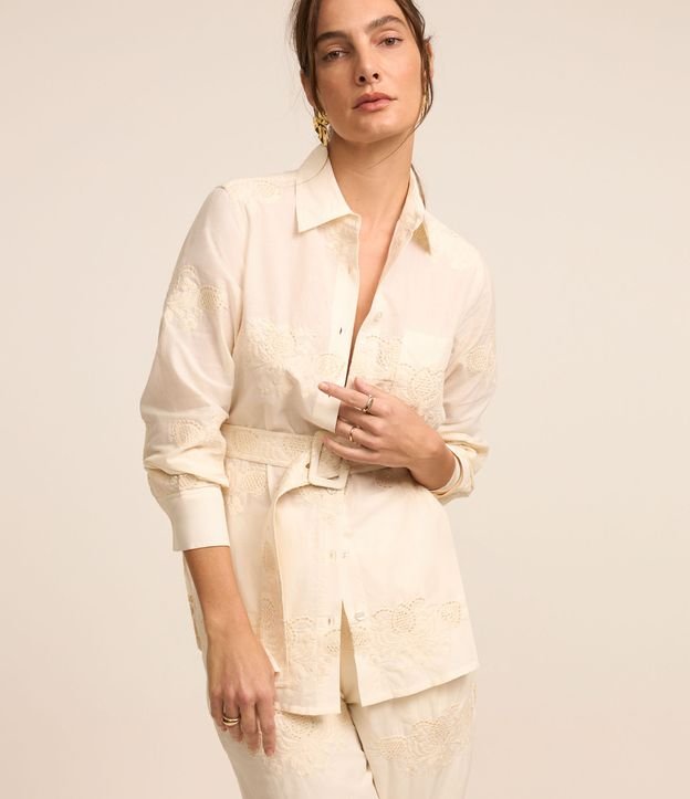 Camisa Alongada em Organza com Textura e Cinto